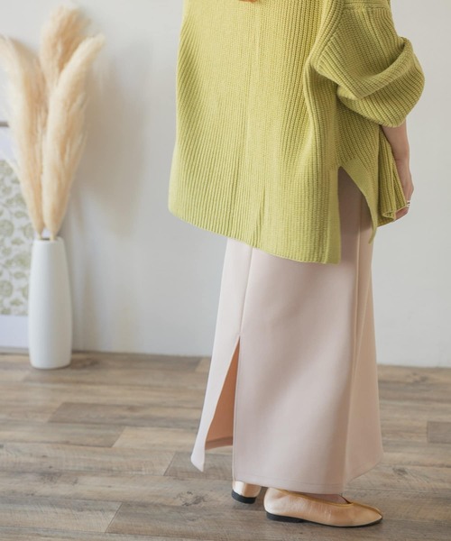 ITEMS URBANRESEARCH（アイテムズ アーバンリサーチ）の「Vネックジャンパースカート（ジャンパースカート・レディース・キャメル/ベージュ/ブラック・FREE）」の14枚目の写真