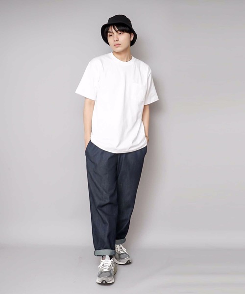 HANES(ヘインズ)の「【HANES/ヘインズ】GWの旅行・レジャーに 厚手で透けない BEEFY-T ポケットTシャツ H5190 ビーフィー Tシャツ 無地 ユニセックス ヘビーウェイト(Tシャツ/カットソー・メンズ・グレー/ネイビー/ブラック/ホワイト/カーキ/ダークグリーン/イエロー/ブルー/スミクロ/レッド系その他/グリーン/チャコールグレー/ライトベージュ/ダークパープル/レッド・LARGE/SMALL/X-LARGE/MEDIUM/X-SMALL)」の16枚目の写真