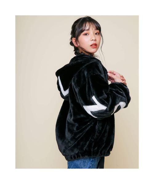 ZIDDY(ジディ)の「ZIDDY/【ニコ☆プチ掲載】 ロゴ ファー フード ジャケット(130cm~160cm)(その他アウター・キッズ・ベージュ/ブラック/パープル・130/150/160/140)」の20枚目の写真