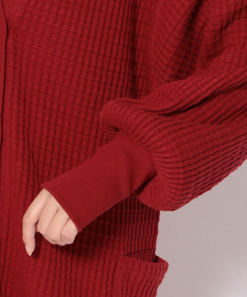 AVIREX（アヴィレックス）の「ビックワッフル2ウェイカーディガン/ BIG WAFFLE 2WAY CARDIGAN（カーディガン/ボレロ・レディース・ブラウン/オフホワイト/レッド・FREE）」の20枚目の写真