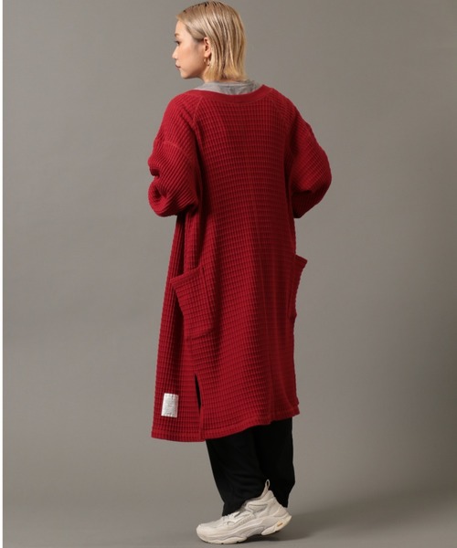 AVIREX（アヴィレックス）の「ビックワッフル2ウェイカーディガン/ BIG WAFFLE 2WAY CARDIGAN（カーディガン/ボレロ・レディース・ブラウン/オフホワイト/レッド・FREE）」の8枚目の写真