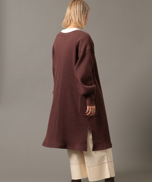 AVIREX（アヴィレックス）の「ビックワッフル2ウェイカーディガン/ BIG WAFFLE 2WAY CARDIGAN（カーディガン/ボレロ・レディース・ブラウン/オフホワイト/レッド・FREE）」の12枚目の写真