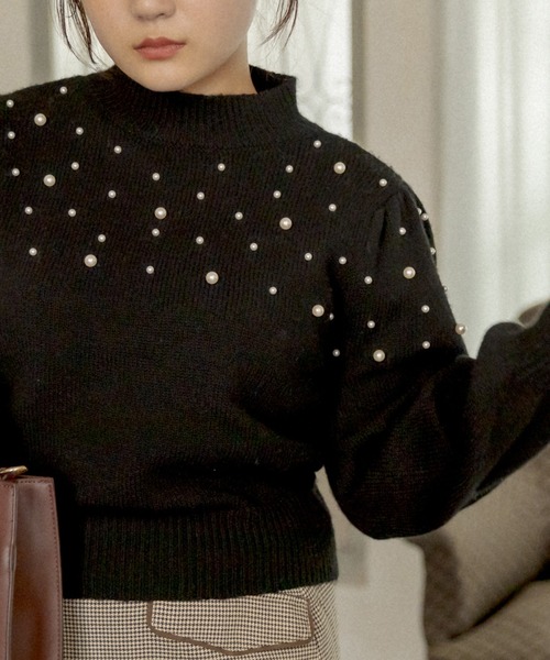 OLIVE des OLIVE（オリーブデオリーブ）の「パール付ニットプルオーバー（ニット/セーター・レディース・ブラック/グレー/アイボリー・FREE）」の2枚目の写真