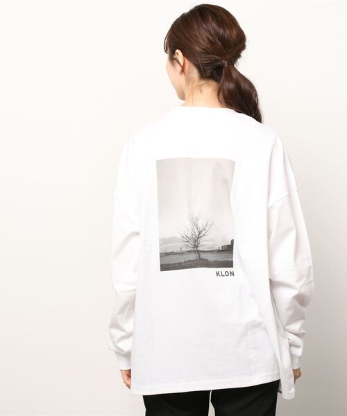KLON(クローン)の「KLON graphic LONG T -huge tree- (01)(Tシャツ/カットソー・レディース・ホワイト/ブラック・M/L)」の12枚目の写真