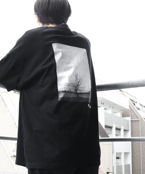 KLON(クローン)の「KLON graphic LONG T -huge tree- (01)(Tシャツ/カットソー・レディース・ホワイト/ブラック・M/L)」の16枚目の写真