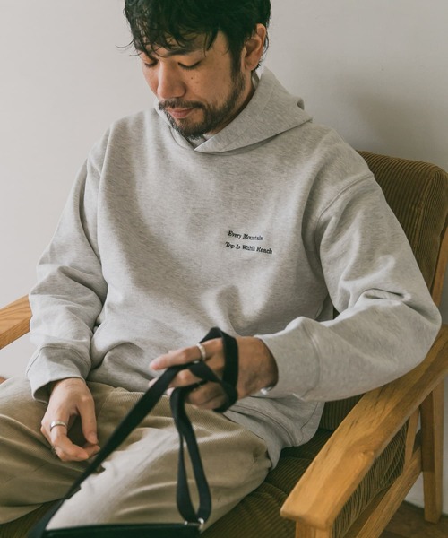 URBAN RESEARCH DOORS（アーバンリサーチドアーズ）の「裏起毛刺繍フーディー（パーカー・メンズ・ネイビー/グリーン/モカ/ホワイト系その他・40/38/42）」の5枚目の写真