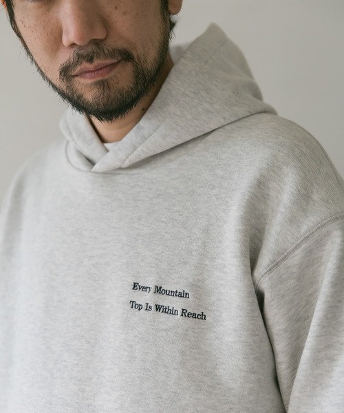 URBAN RESEARCH DOORS（アーバンリサーチドアーズ）の「裏起毛刺繍フーディー（パーカー・メンズ・ネイビー/グリーン/モカ/ホワイト系その他・40/38/42）」の9枚目の写真