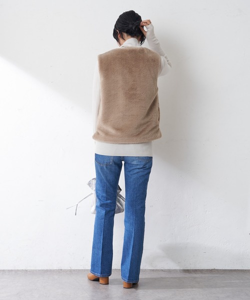 SHENERY（シーナリー）の「センタープレスデニムパンツ（デニムパンツ・レディース・ブルー・36/38）」の15枚目の写真