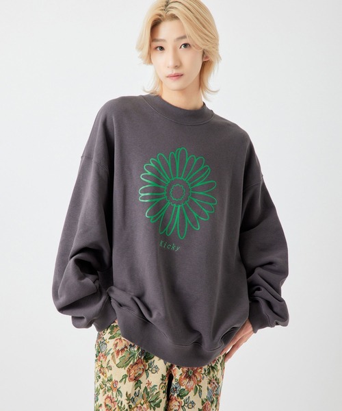 re_k by JUNRED（レクバイジュンレッド）の「【　re_k by JUNRED　】デイジーモックネックBIGバルーンスウェット（スウェット・メンズ・ホワイト/チャコールグレー/ラベンダー・L/M/S/LL）」の11枚目の写真