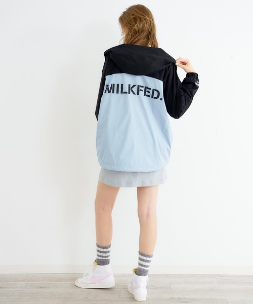 MILKFED.（ミルクフェド）の「BACK LOGO BICOLOR MOUNTAIN PARKA（ブルゾン・レディース・オフホワイト/ライトピンク/ライトブルー・S/M）」の5枚目の写真