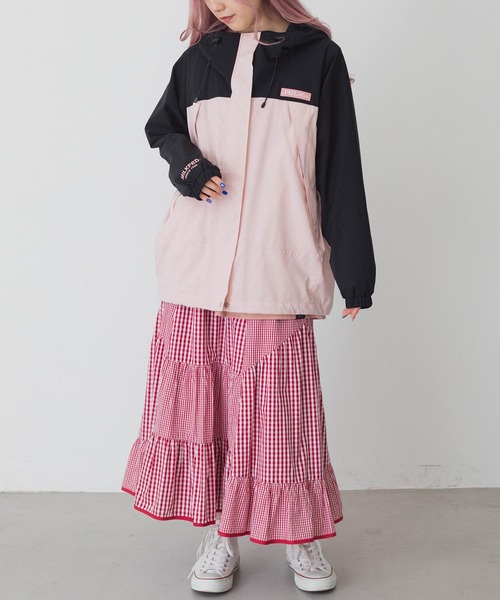 MILKFED.（ミルクフェド）の「BACK LOGO BICOLOR MOUNTAIN PARKA（ブルゾン・レディース・オフホワイト/ライトピンク/ライトブルー・S/M）」の10枚目の写真