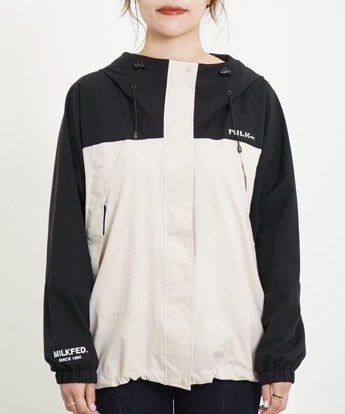 MILKFED.（ミルクフェド）の「BACK LOGO BICOLOR MOUNTAIN PARKA（ブルゾン・レディース・オフホワイト/ライトピンク/ライトブルー・S/M）」の13枚目の写真