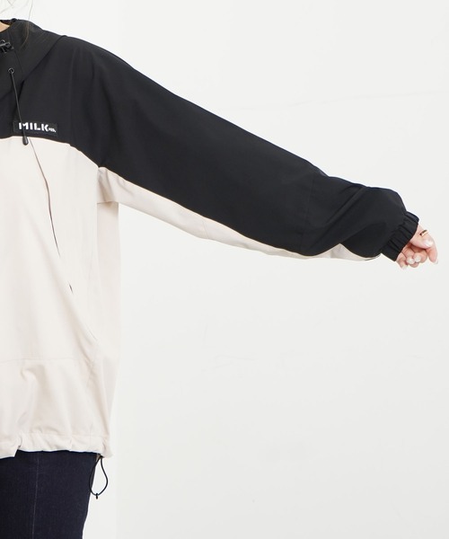 MILKFED.（ミルクフェド）の「BACK LOGO BICOLOR MOUNTAIN PARKA（ブルゾン・レディース・オフホワイト/ライトピンク/ライトブルー・S/M）」の20枚目の写真