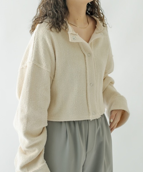 mystic（ミスティック）の「ジャガードショートカーディガン（Tシャツ/カットソー・レディース・ブラック/アイボリー/ブルー・FREE）」の2枚目の写真