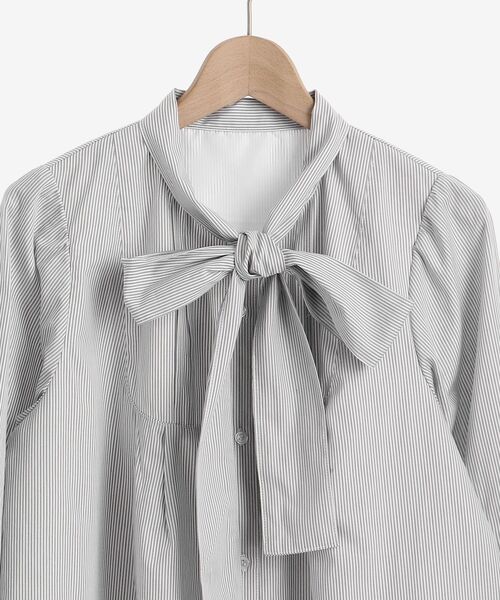 MAJESTIC LEGON（マジェスティックレゴン）の「classicボウタイミニワンピ（ワンピース・レディース・オフホワイト/グレー系その他/ベージュ系その他2・MEDIUM）」の22枚目の写真