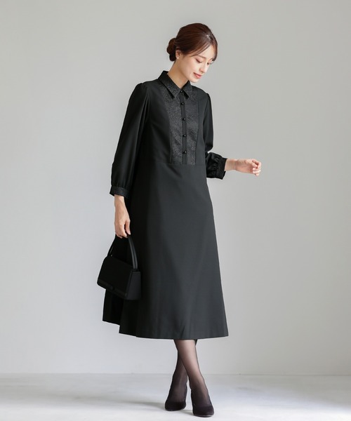 WHITE JOOLA(ホワイトジョーラ)の「喪服・礼服【洗えるフォーマル】胸元レース切り替えデザインブラックフォーマルワンピース(ワンピース・レディース・ブラック・11号/9号/13号/7号/15号)」の6枚目の写真