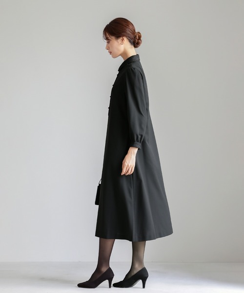 WHITE JOOLA(ホワイトジョーラ)の「喪服・礼服【洗えるフォーマル】胸元レース切り替えデザインブラックフォーマルワンピース(ワンピース・レディース・ブラック・11号/9号/13号/7号/15号)」の7枚目の写真