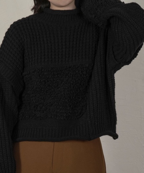 lawgy(ラウジー)の「loop yarn part knit(ニット/セーター・レディース・ブラック/ベージュ・FREE)」の3枚目の写真