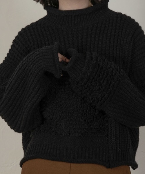 lawgy(ラウジー)の「loop yarn part knit(ニット/セーター・レディース・ブラック/ベージュ・FREE)」の15枚目の写真
