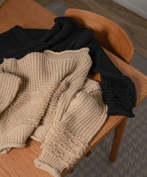 lawgy(ラウジー)の「loop yarn part knit(ニット/セーター・レディース・ブラック/ベージュ・FREE)」の22枚目の写真