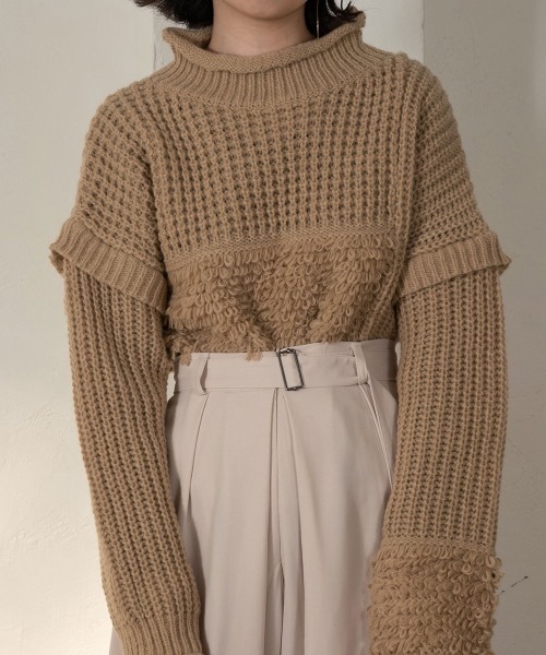 lawgy(ラウジー)の「loop yarn part knit(ニット/セーター・レディース・ブラック/ベージュ・FREE)」の5枚目の写真