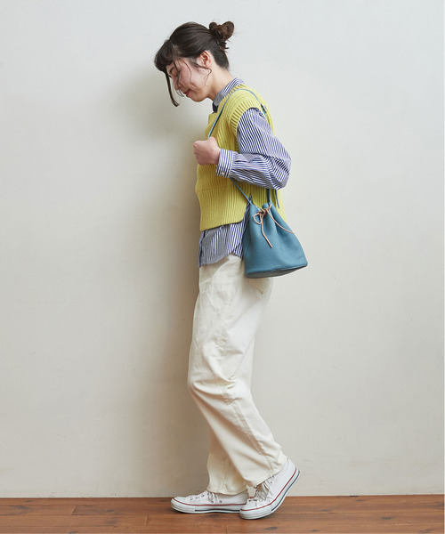 CHILD WOMAN（チャイルドウーマン）の「シュリンクレザー 巾着ショルダーBAG（ショルダーバッグ・レディース・サックスブルー/アイボリー・FREE）」の12枚目の写真