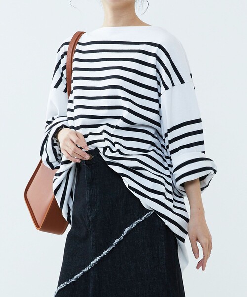 パネルボーダーバスクロングスリーブTシャツ