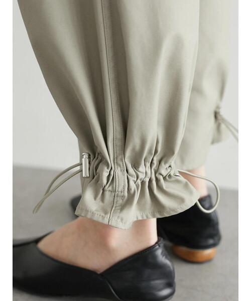 Green　Parks（グリーンパークス）の「裾ドロストデザインパンツ（その他パンツ・レディース・チャコールグレー/ブラウン/グレイッシュベージュ・FREE）」の12枚目の写真