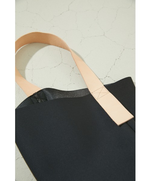 BLACK BY MOUSSY（ブラックバイマウジー）の「one shoulder tote bag(ワンショルダートートバック）（ショルダーバッグ・レディース・ブラック/ベージュ・FREE）」の7枚目の写真