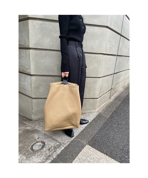 BLACK BY MOUSSY（ブラックバイマウジー）の「one shoulder tote bag(ワンショルダートートバック）（ショルダーバッグ・レディース・ブラック/ベージュ・FREE）」の12枚目の写真
