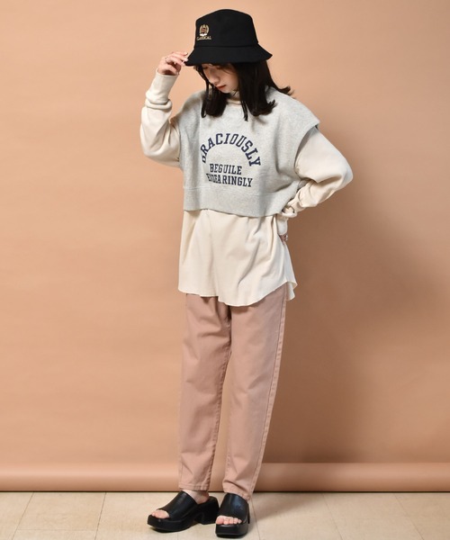 RETRO GIRL（レトロガール）の「ロゴ裏毛ショートベスト（ベスト・レディース・ブルー/グリーン/ライトグレー・FREE）」の9枚目の写真