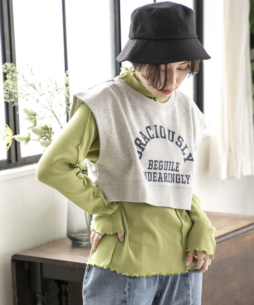 RETRO GIRL（レトロガール）の「ロゴ裏毛ショートベスト（ベスト・レディース・ブルー/グリーン/ライトグレー・FREE）」の14枚目の写真