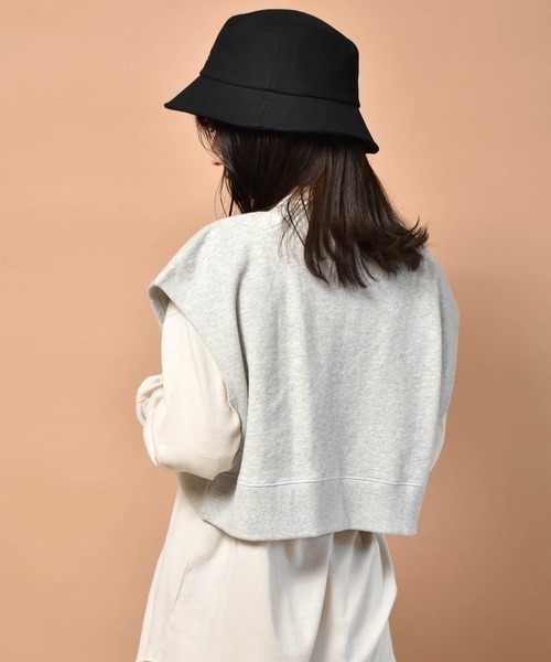 RETRO GIRL（レトロガール）の「ロゴ裏毛ショートベスト（ベスト・レディース・ブルー/グリーン/ライトグレー・FREE）」の18枚目の写真