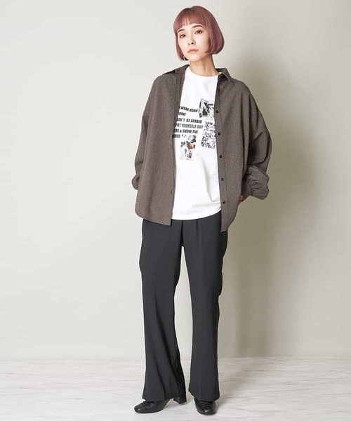 A de a.v.v（アードアー・ヴェ・ヴェ）の「フォトプリントTシャツ（Tシャツ/カットソー・レディース・ホワイト/チャコールグレー・38/36）」の7枚目の写真