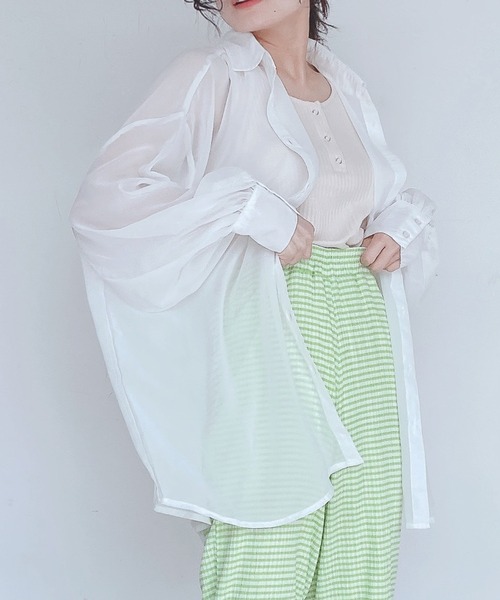 AS KNOW AS plus（アズノゥアズプラス）の「●BIGにシアーシャツ（シャツ/ブラウス・レディース・オフホワイト/ピンク/グリーン/ブルー/ブラック/ブルーグリーン/スモークピンク・FREE）」の14枚目の写真