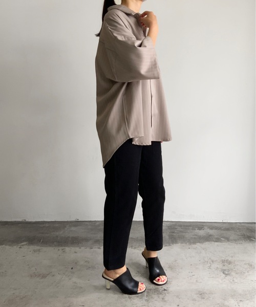 THE TWENTYSEVEN(ザ トゥエンティーセブン)の「The TWENTYSEVEN:CTN PIN STRIPE WORK SHIRTS S/S ピンストワークシャツショートスリーブ(シャツ/ブラウス・レディース・ホワイト/グレイッシュベージュ/チャコールグレー/グリーン・L/M/XL)」の13枚目の写真