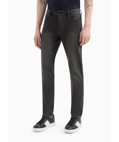 EMPORIO ARMANI（エンポリオアルマーニ）の「【エンポリオ アルマーニ】スキニージーンズ J11 ウルトラコンフォートデニム製（デニムパンツ・メンズ・ブラック/ブラック系その他・32inch/30inch/31inch/33inch/34inch/29inch）」の21枚目の写真