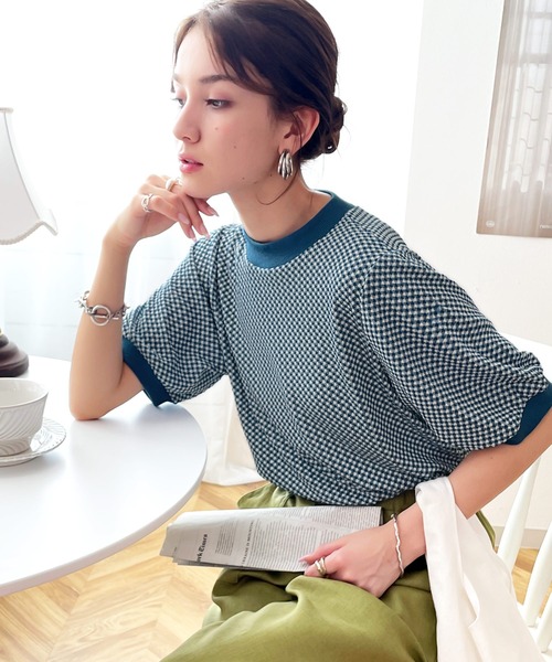 classicalelf(クラシカルエルフ)の「空前のレトロブーム。袖ぽわん、半袖ジャガードニットソー(Tシャツ/カットソー・レディース・ブラック/ブラウン/オリーブ/ブルー・MEDIUM/LARGE/X-LARGE)」の4枚目の写真
