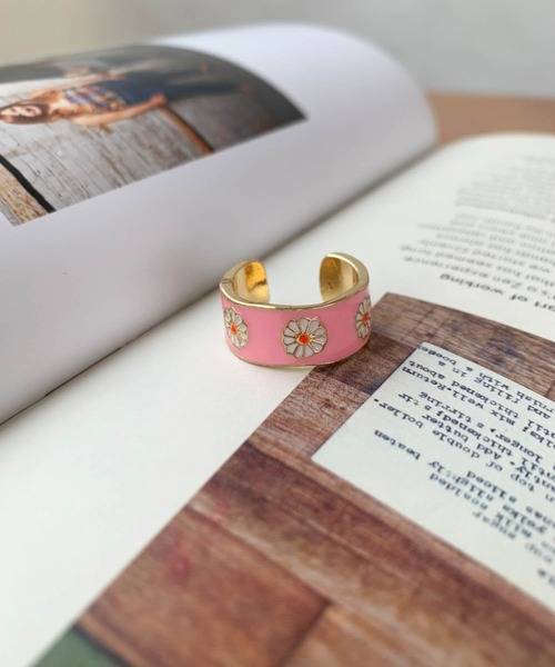 lala Born(ララボーン)の「フラワーデザインリング(リング・レディース・ピンク/シルバー/ゴールド・FREE)」の1枚目の写真