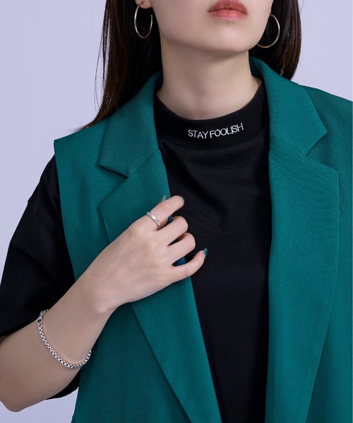 Ellno Loset(エルノロゼット)の「モックネックシシュウTシャツ(Tシャツ/カットソー・メンズ・ブラック/オフホワイト/ダークブルー・MEDIUM/LARGE)」の2枚目の写真