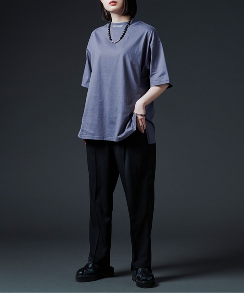 Ellno Loset(エルノロゼット)の「モックネックシシュウTシャツ(Tシャツ/カットソー・メンズ・ブラック/オフホワイト/ダークブルー・MEDIUM/LARGE)」の11枚目の写真