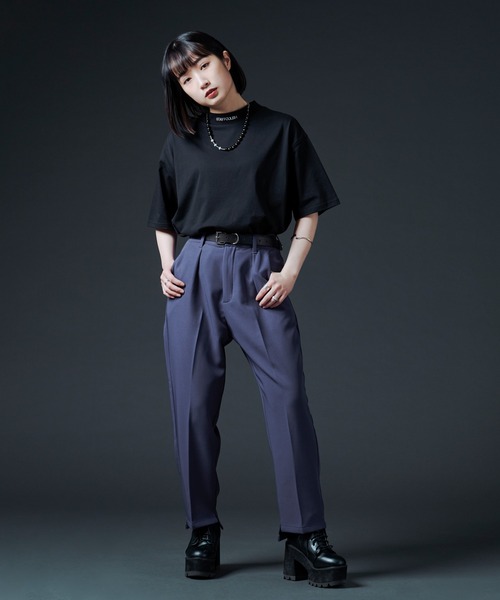 Ellno Loset(エルノロゼット)の「モックネックシシュウTシャツ(Tシャツ/カットソー・メンズ・ブラック/オフホワイト/ダークブルー・MEDIUM/LARGE)」の14枚目の写真
