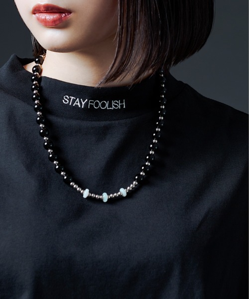 Ellno Loset(エルノロゼット)の「モックネックシシュウTシャツ(Tシャツ/カットソー・メンズ・ブラック/オフホワイト/ダークブルー・MEDIUM/LARGE)」の21枚目の写真