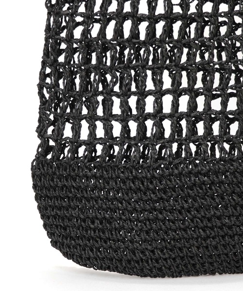 Bermosa（ベルモサ）の「ざっくり編み カゴバッグ（かごバッグ・レディース・アイボリー/ブラック/ベージュ/グリーン系その他/ピンク系その他/グレー・FREE）」の13枚目の写真