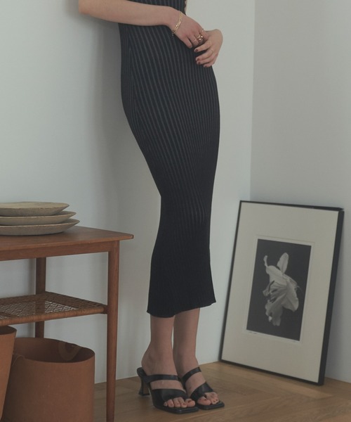 Elleia(エレイア)の「ニットロングワンピース(ワンピース・レディース・ブラック/グリーン・FREE)」の6枚目の写真