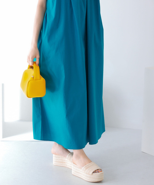 KBF（ケイビーエフ）の「ギャザーボリュームロングワンピース（ワンピース・レディース・ブラック/ダークブラウン/ブルー・ONE）」の15枚目の写真