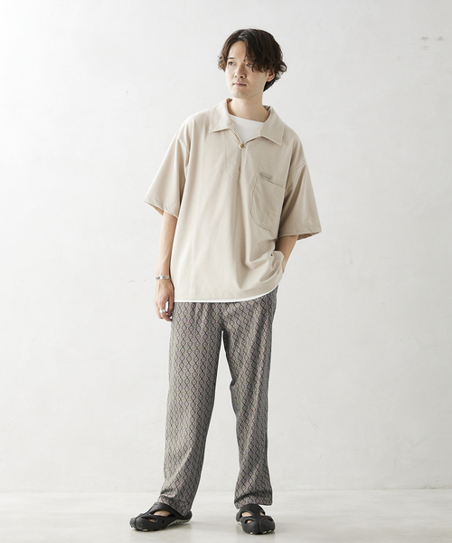 JOURNAL STANDARD relume（ジャーナルスタンダード　レリューム）の「WAFFLE プリント総柄 リラックスパンツ（その他パンツ・メンズ・チャコールグレー/ベージュ/ブルー系その他/キャメル・MEDIUM/LARGE）」の5枚目の写真