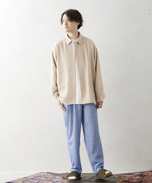 JOURNAL STANDARD relume（ジャーナルスタンダード　レリューム）の「WAFFLE プリント総柄 リラックスパンツ（その他パンツ・メンズ・チャコールグレー/ベージュ/ブルー系その他/キャメル・MEDIUM/LARGE）」の19枚目の写真