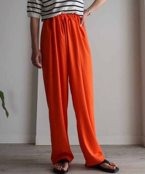 COURO（コウロ）の「ウエストギャザースウェットパンツ（スウェットパンツ・レディース・ホワイト/ブラック/オレンジ・M/L）」の12枚目の写真