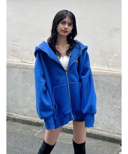 ENVYM（アンビー）の「エンブレムルーズＰＫ（パーカー・レディース・ホワイト/ブラック/ブラウン/ブルー・FREE）」の11枚目の写真